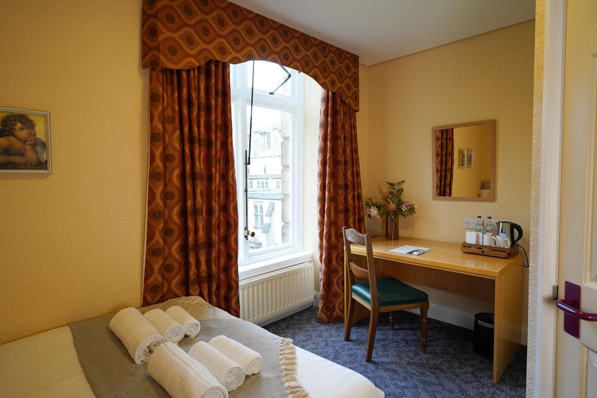 Ushaw Historic House, Chapels & Gardens Bed & Breakfast Durham Room photo